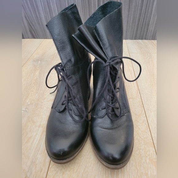 Steve Madden Gretchun Ankle Boots - Picture 3 of 7